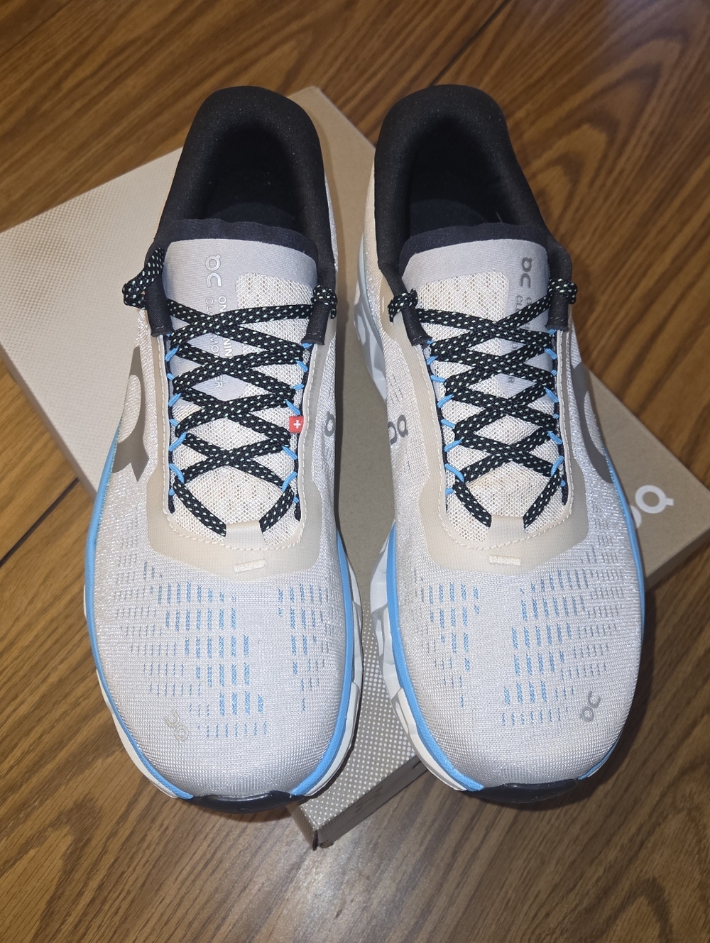 New On Cloud Cloudmonster 2 women's size 10 shoes